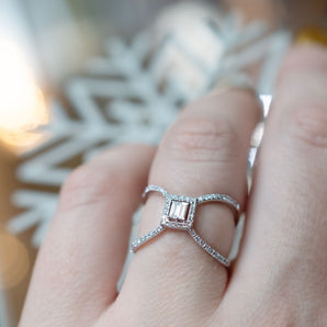 0.29 Carat Baguette and Round Diamond X Ring 14K White Gold